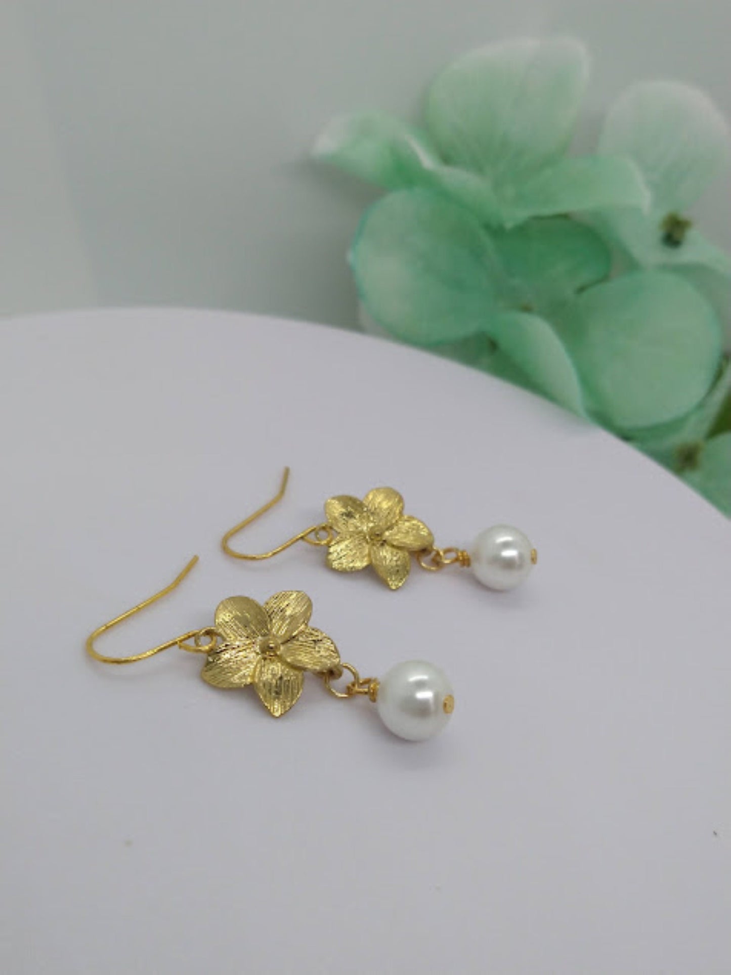 Gold Floral Drop Jewelry with Freshwater Pearl, Elegant Gift, Hook or Leverback Ear Wires