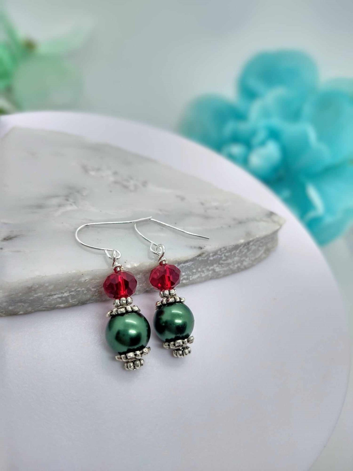 Pearl Christmas Dangle Earrings: Festive Holiday Jewelry