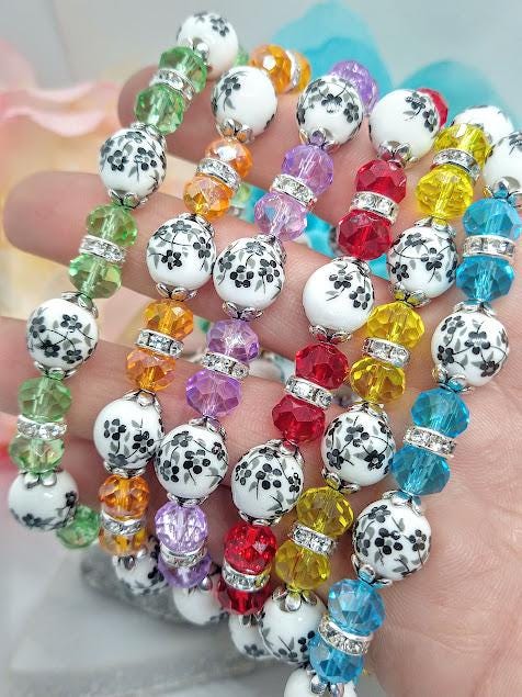 Black Flower Purple Beaded Stretch Bracelet: Floral Jewelry