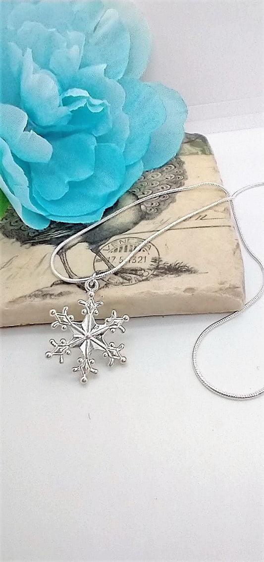 Silver Snowflake Necklace Christmas Necklace Minimalist Jewelry Charm Pendant Gift For Her