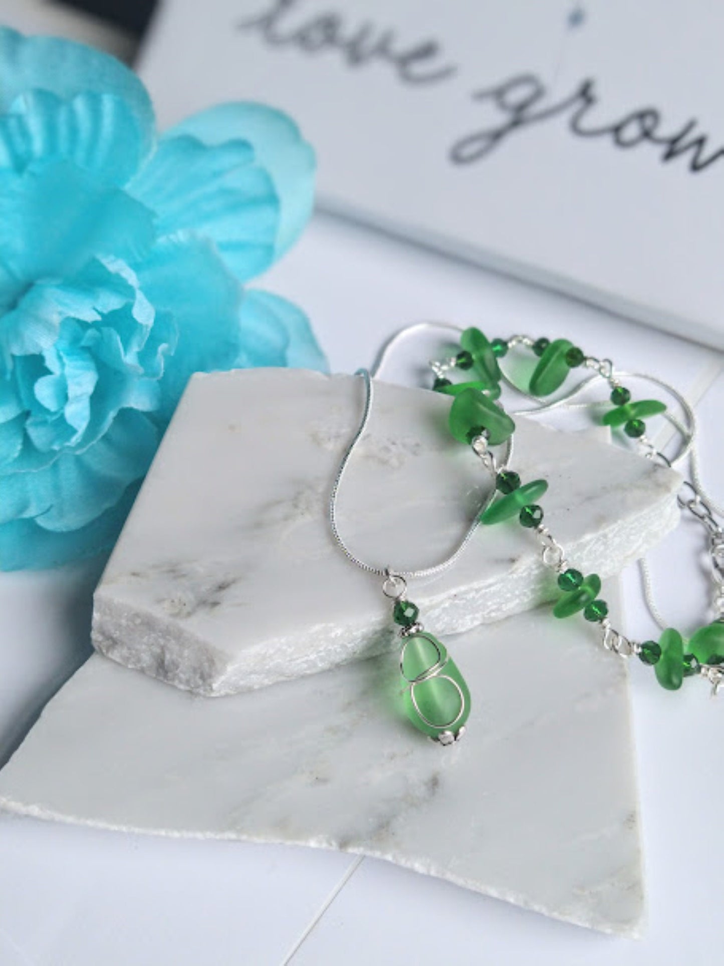 Green Dainty Necklace Silver Snake Chain Necklace Bridal Jewelry Gift For Ocean Lover Beach Wedding Teardrop Pendant Necklace Birthstone
