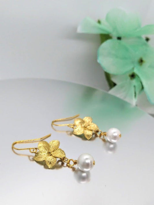 24kt Gold Flower Earrings: Brushed Floral Pearl Dangle