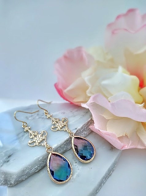 Gold Teardrop Pendant Necklace: Bridal Layering Jewelry