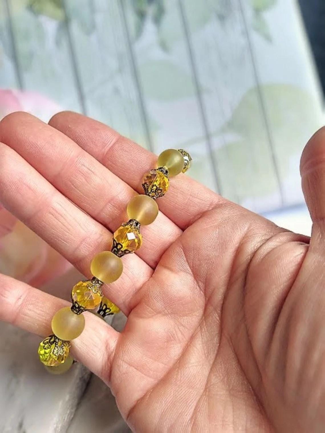 Yellow Sea Glass Stretch Bracelet: Antique Brass Gemstone