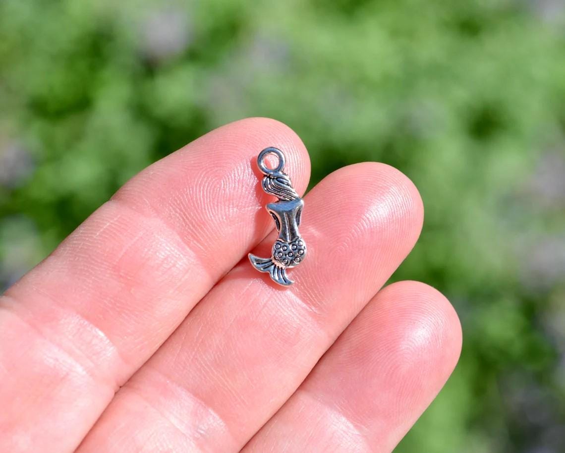 Silver Mermaid Charms: Zinc Alloy Pendants (10 Piece)