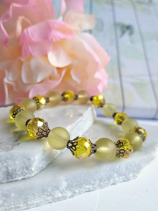 Yellow Sea Glass Stretch Bracelet: Antique Brass Gemstone