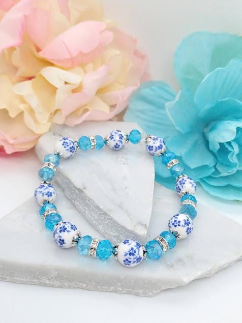 Blue Porcelain Flower Bracelet: Beaded Floral Jewelry