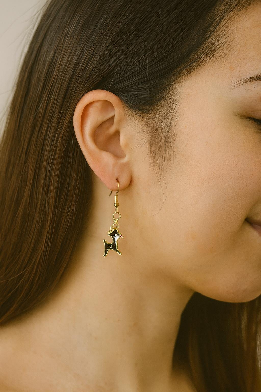 Festive Reindeer Dangle Earrings – Gold & Black Holiday Christmas Jewelry with Red Nose Charm