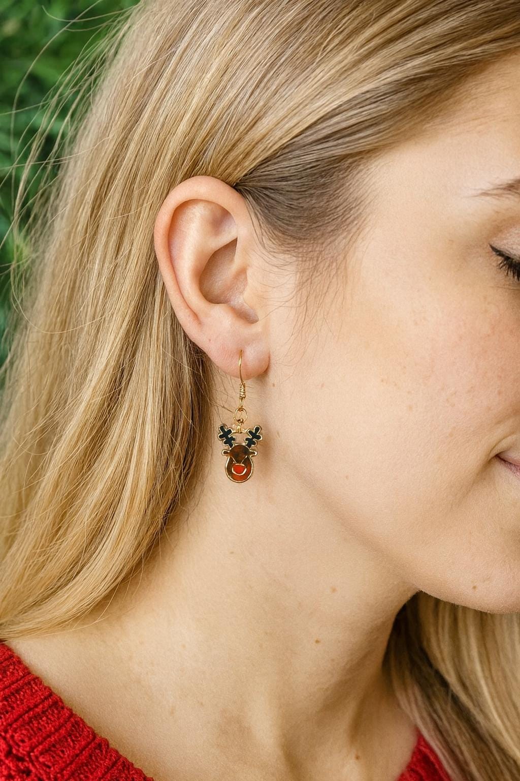 Holiday Reindeer Jewelry Set – Festive Gold Dangle Earrings & Matching Christmas Pendant Necklace with Red Nose Charm