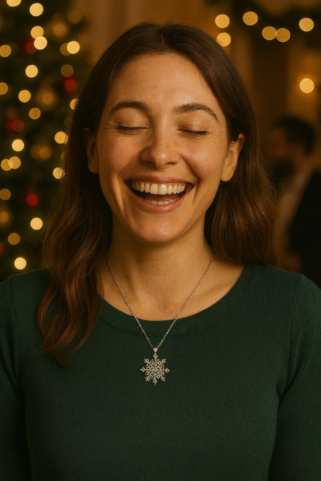 Crystal Snowflake Pendant – Stainless Steel Winter Necklace