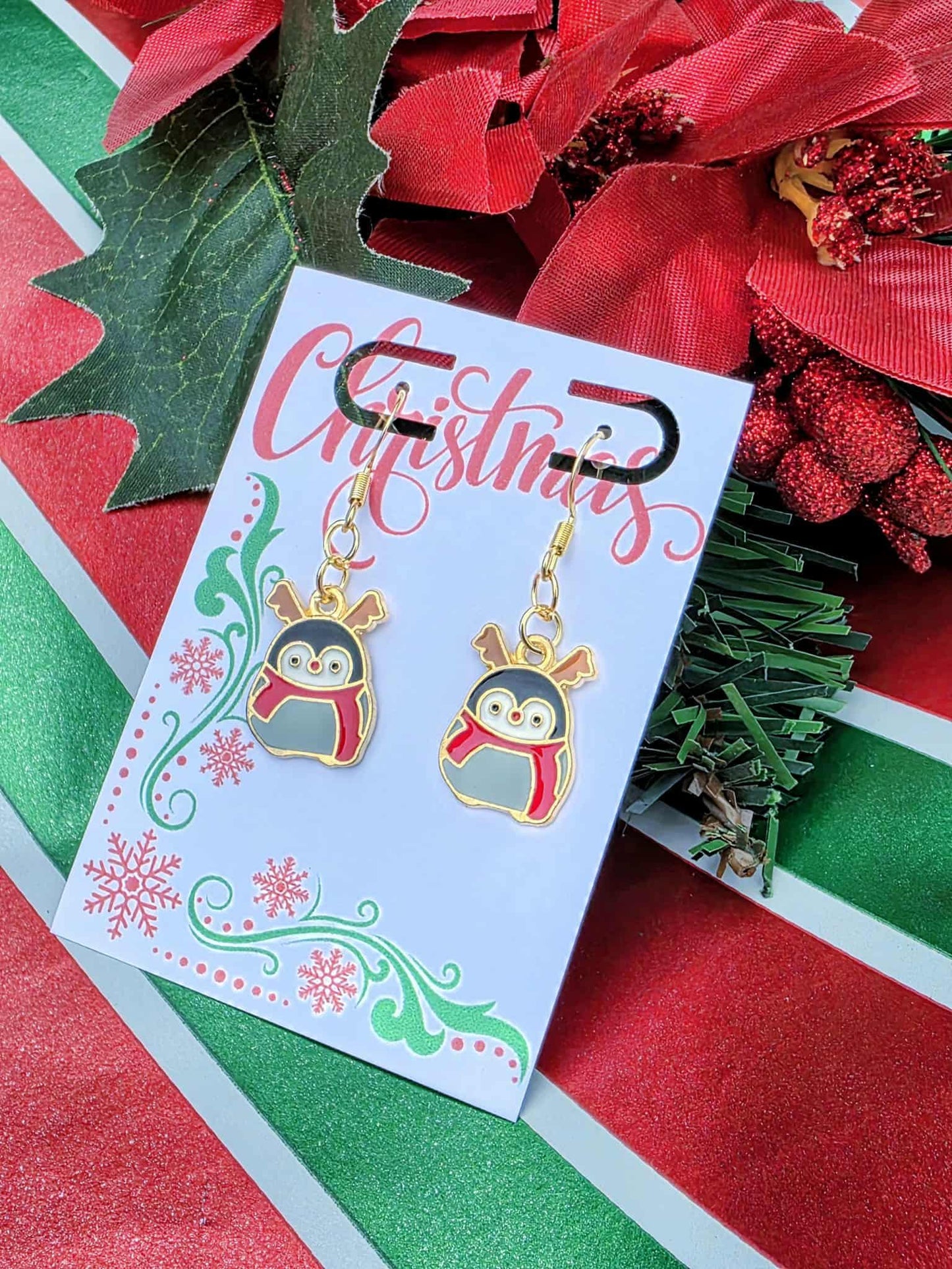 Cute Christmas Penguin Earrings – Festive Holiday Dangle Earrings with Red Scarf | Adorable Winter Gift for Women & Teens