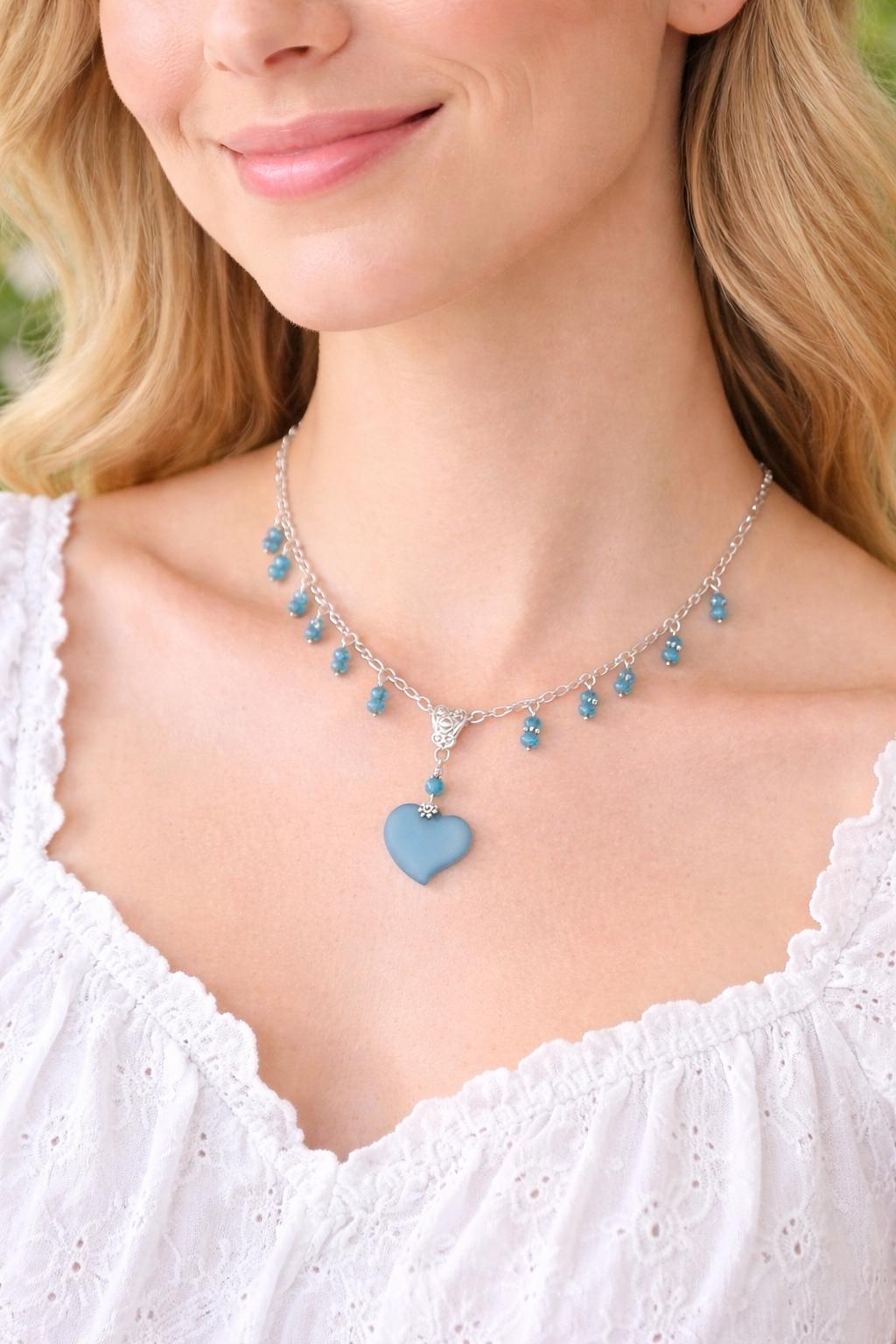 Azure Drop Collar with Dangling Glass Accents, Handmade Silver Chain Jewelry, Adjustable Everyday Accessory