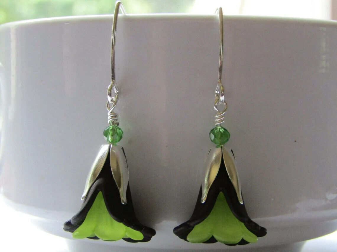 Acrylic Flower Dangle Earrings 