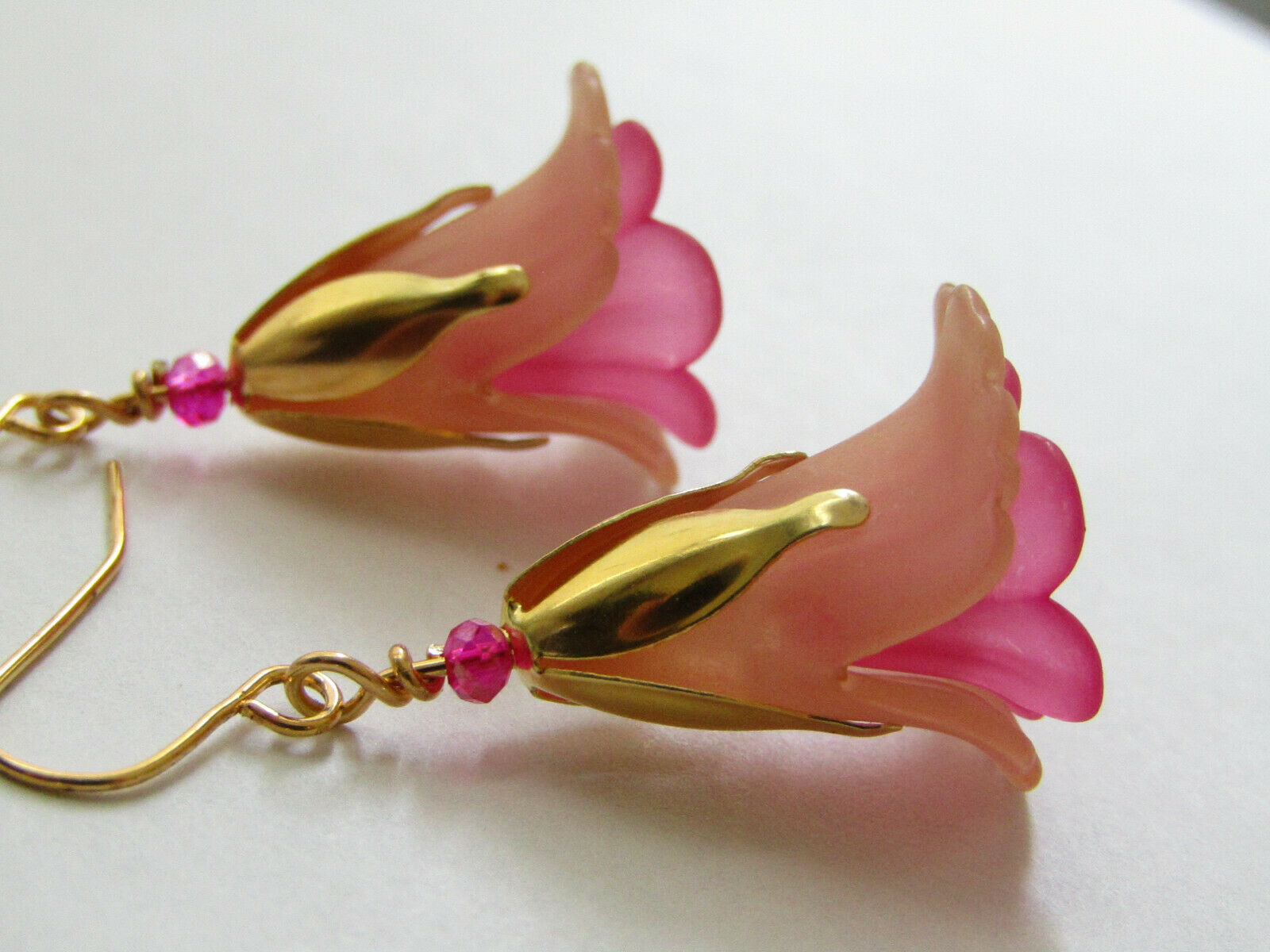 Flower Earrings Beige/Pink Tulip Cala Lily Gold Dangle Earrings Usa Handmade2 - Bad Apple Designs Jewelry