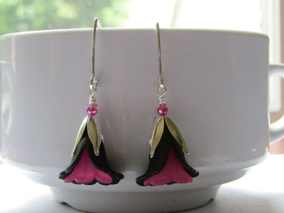 Acrylic Flower Dangle Earrings 